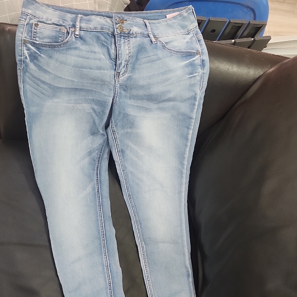 Women's Light Blue Jeans